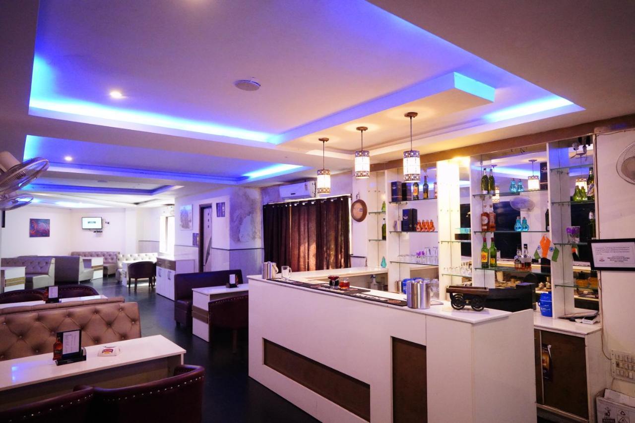Hotel Gaurab Near Paltan Bazaar Дехрадун Экстерьер фото